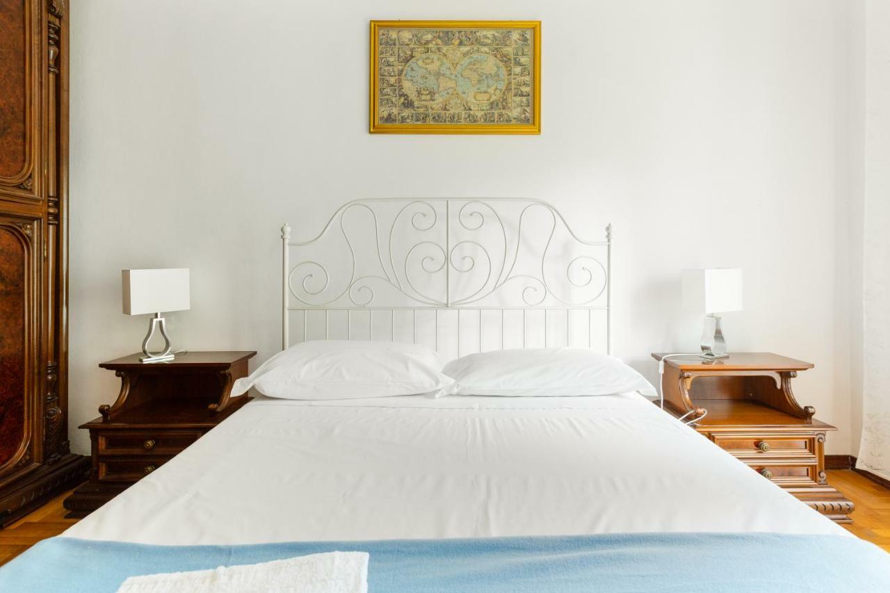 Bright Flat With Shared Garden Apartment Милано Екстериор снимка