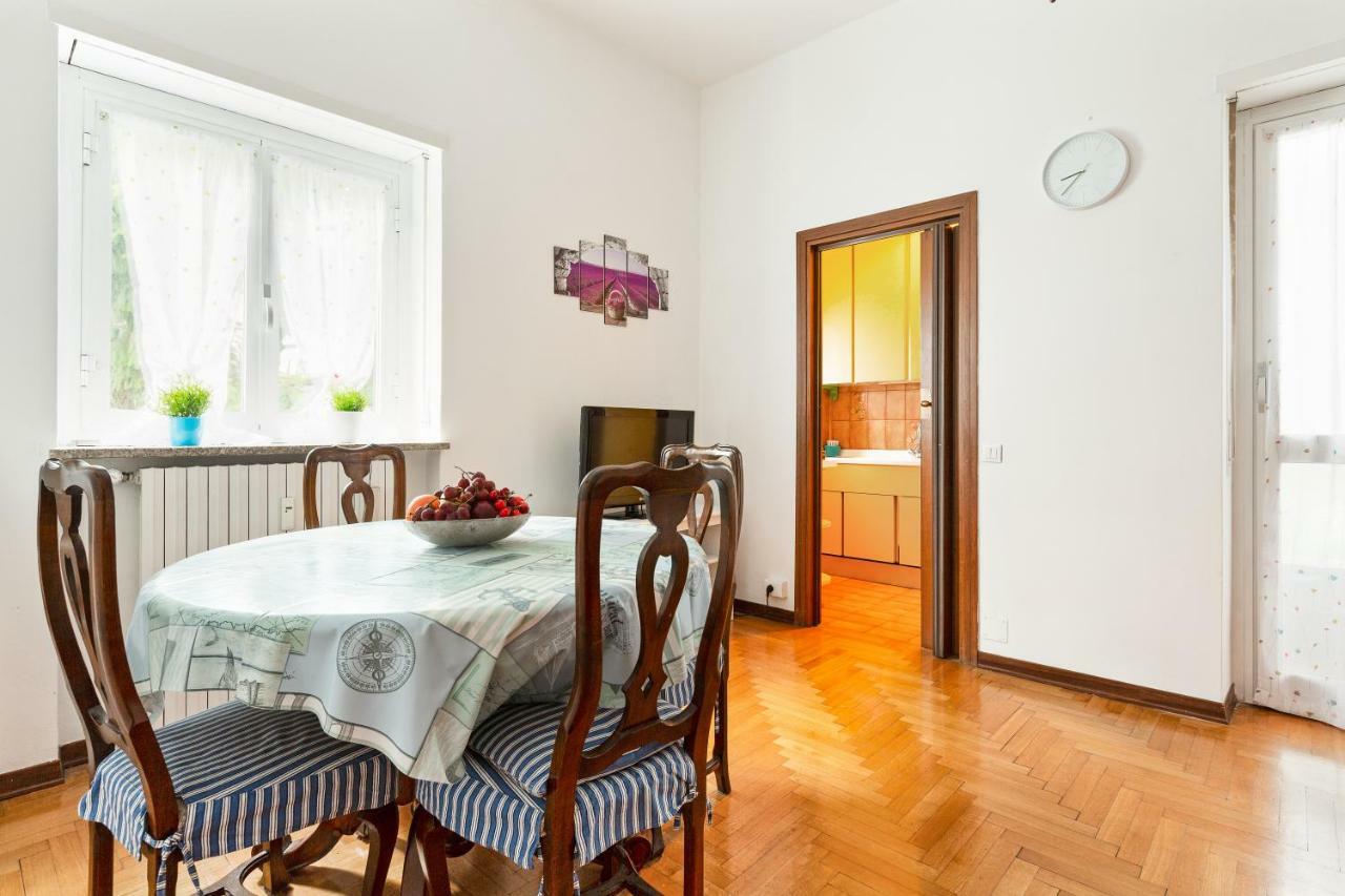 Bright Flat With Shared Garden Apartment Милано Екстериор снимка